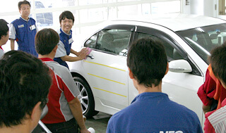 ケミカルだけでなく「施工技術」も重点とする考え